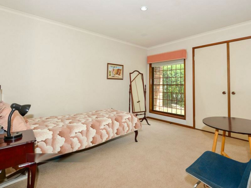 429 Kessels Road, Robertson QLD 4109