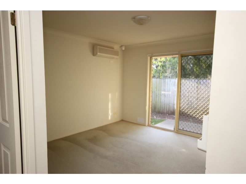 8 Hockey Street, Kuraby QLD 4112