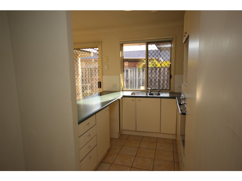 8 Hockey Street, Kuraby QLD 4112