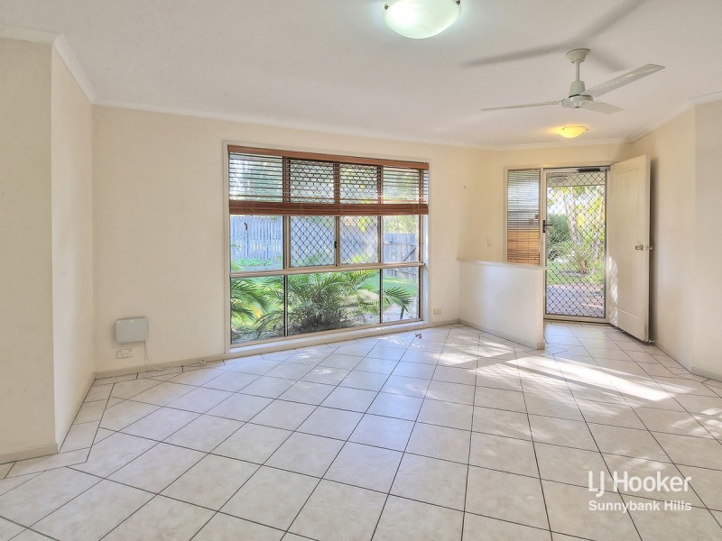 21 Daffodil Crescent, Calamvale QLD 4116