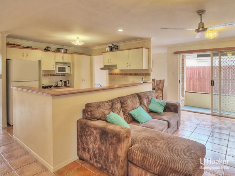 11 Killarney Place, Parkinson QLD 4115
