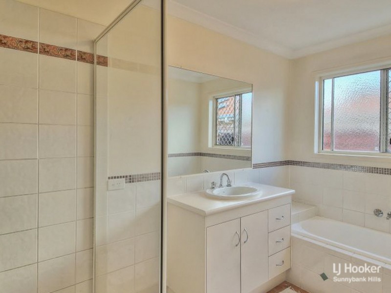11 Killarney Place, Parkinson QLD 4115