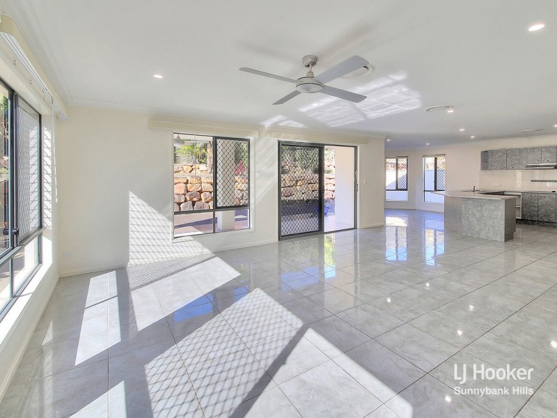 10 Hatia Place, Kuraby QLD 4112