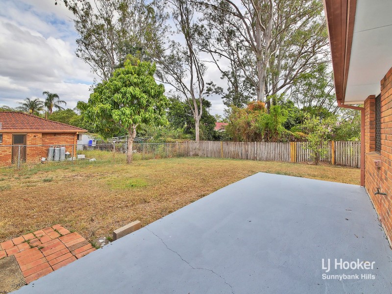 8 Fitchett Street, Goodna QLD 4300