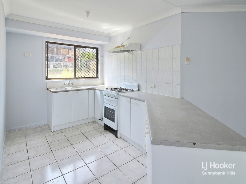 8 Fitchett Street, Goodna QLD 4300