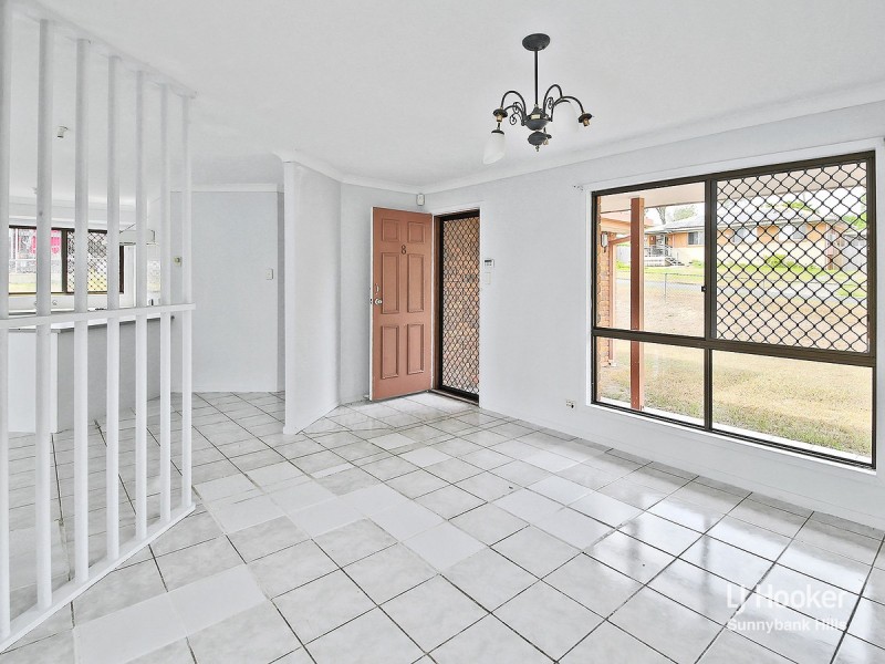 8 Fitchett Street, Goodna QLD 4300