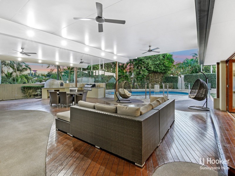 6 Ixora Court, Regents Park QLD 4118