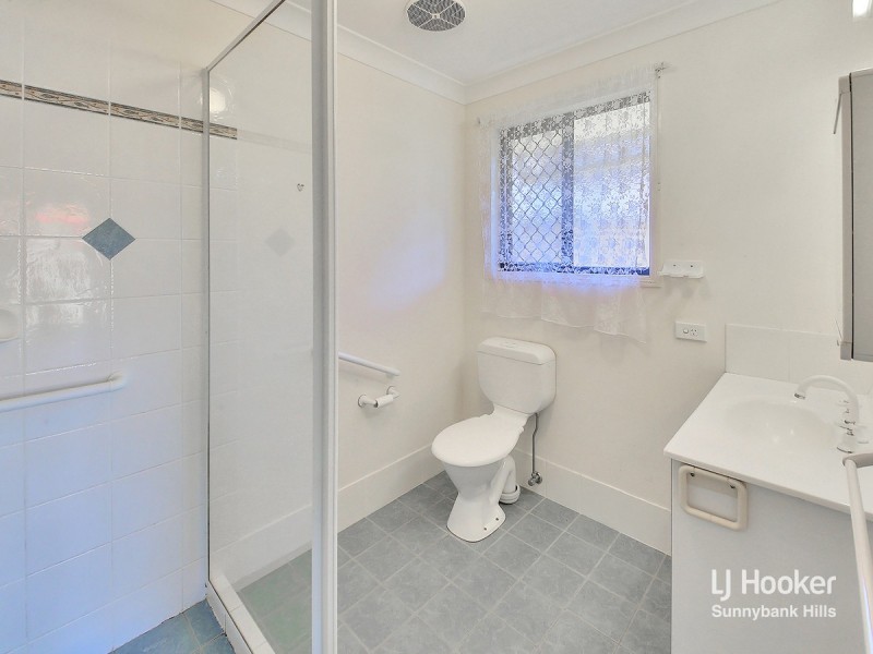 10 Chester Road, Eight Mile Plains QLD 4113