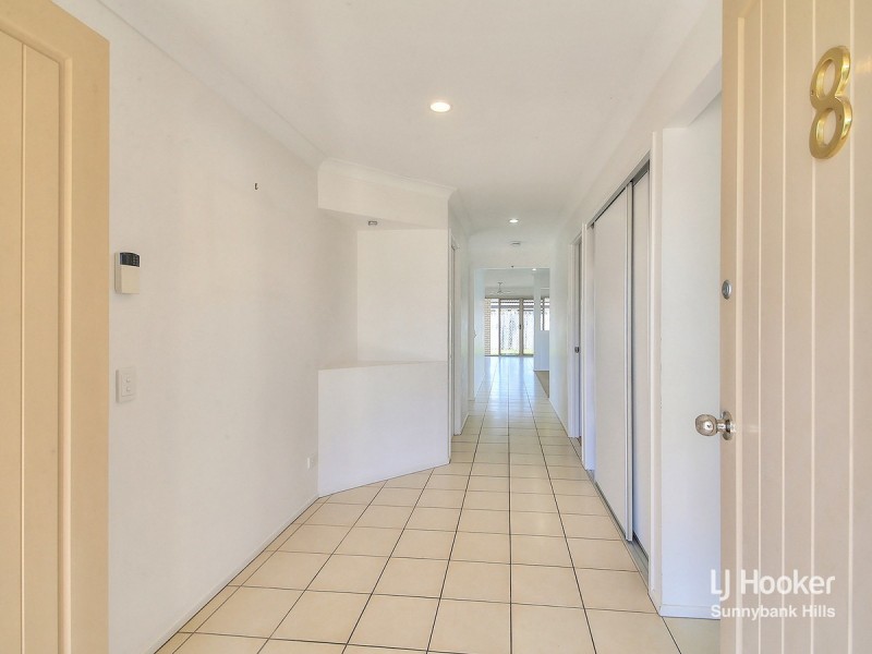 8 Pebbles Court, Berrinba QLD 4117