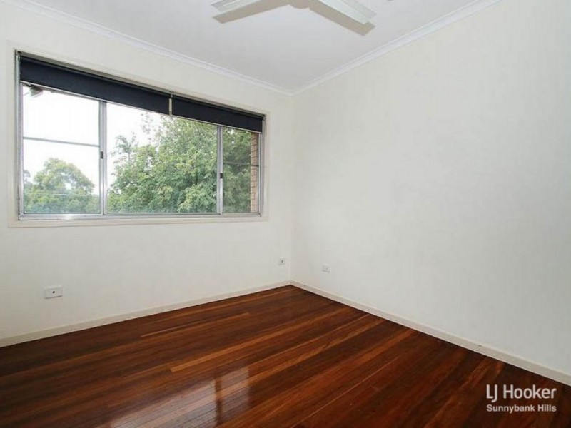 513 Broadwater Road, Mansfield QLD 4122