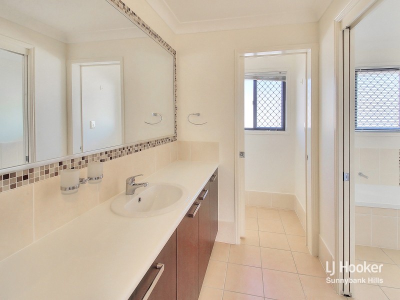 44 Caribbea Street, Eight Mile Plains QLD 4113