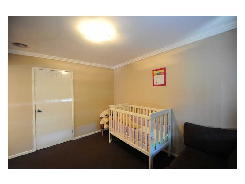 4 Bow Court, Darling Heights QLD 4350