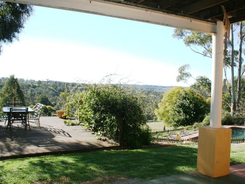 16 Murphys Creek Road, Toowoomba QLD 4350