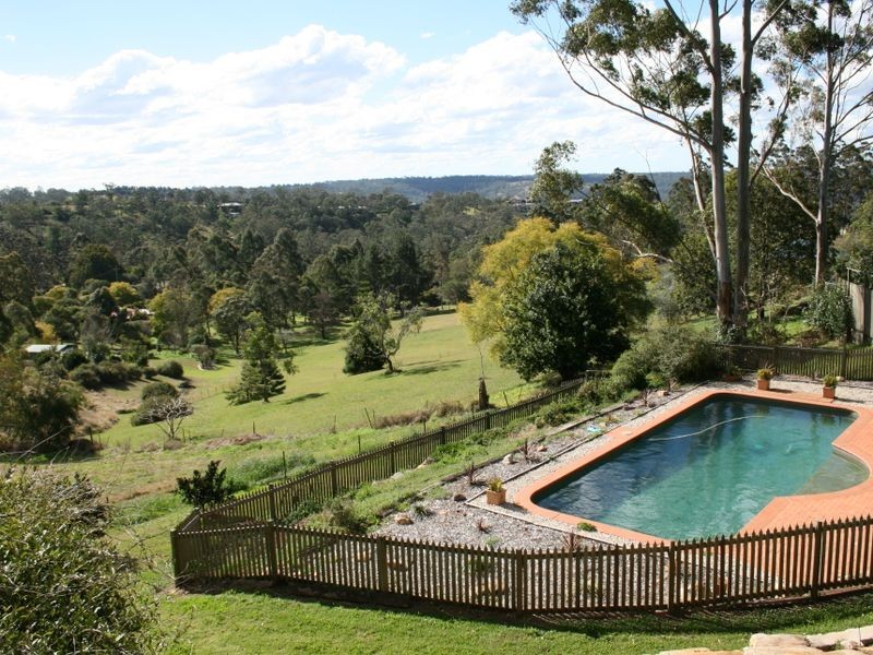 16 Murphys Creek Road, Toowoomba QLD 4350