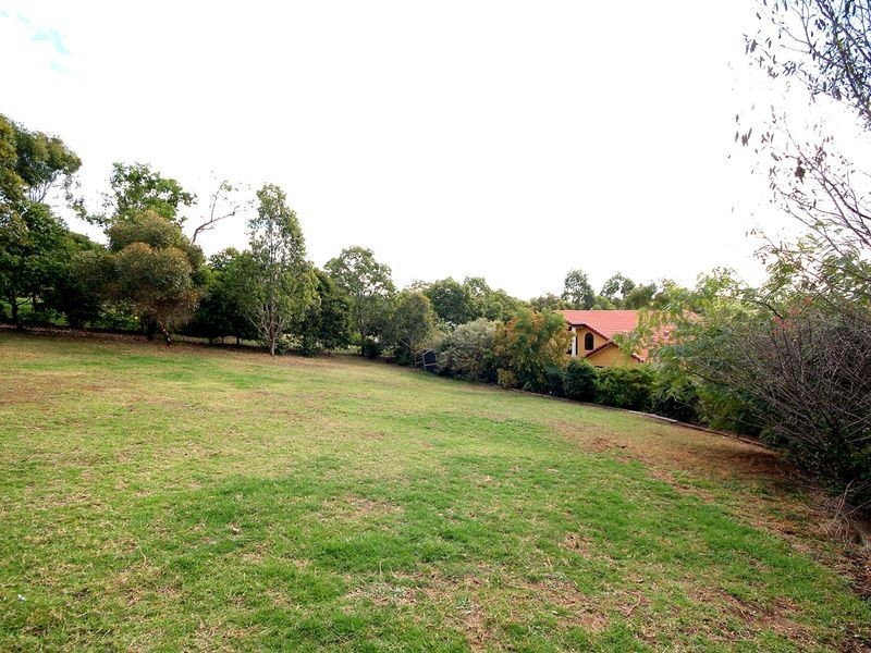 16 Murphys Creek Road, Toowoomba QLD 4350