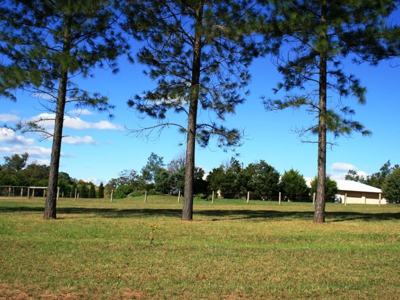 56 Recreation Reserve Road, Highfields QLD 4352