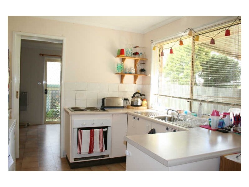 11 Todwana Court, Glenvale QLD 4350