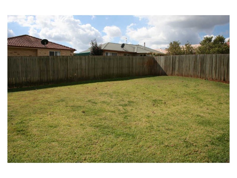 11 Todwana Court, Glenvale QLD 4350