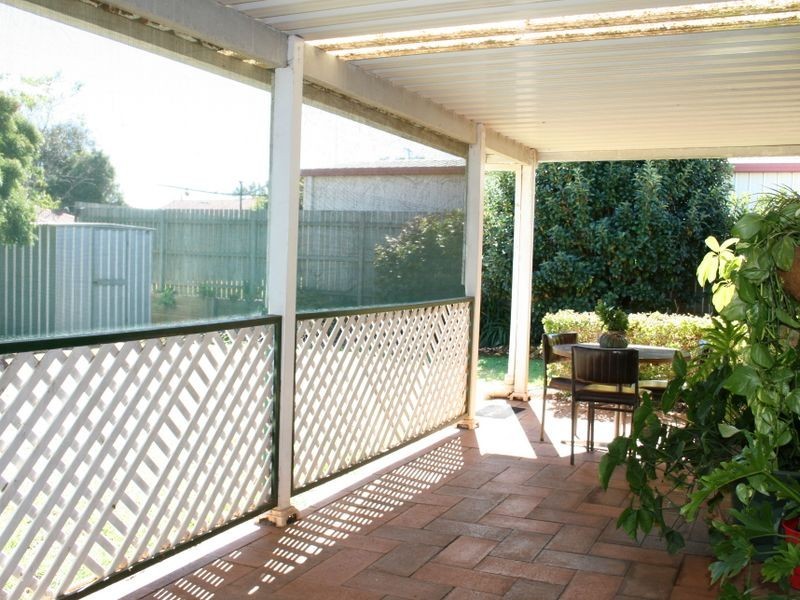 9 Lacebark Court, Glenvale QLD 4350