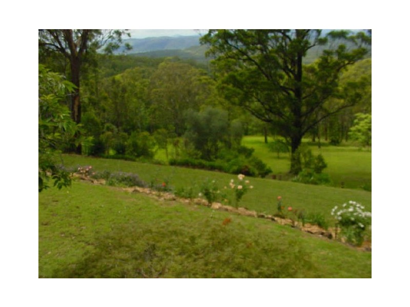 8 Inadale Court, Middle Ridge QLD 4350