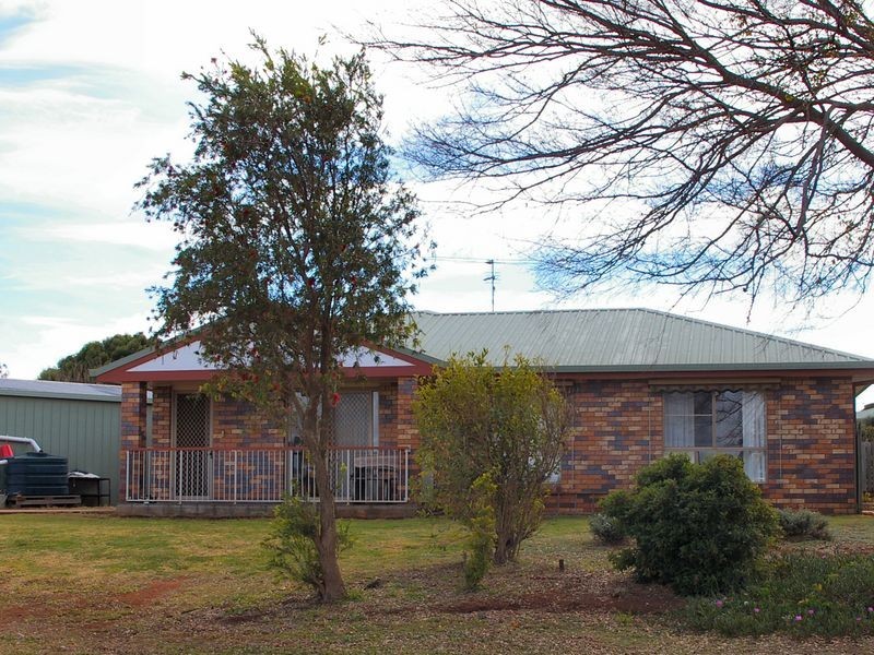 10 Bottlebrush Court, Glenvale QLD 4350