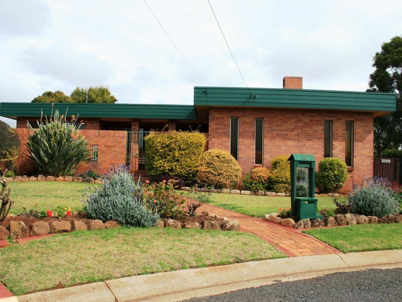 15 Nandi Court, Newtown QLD 4350