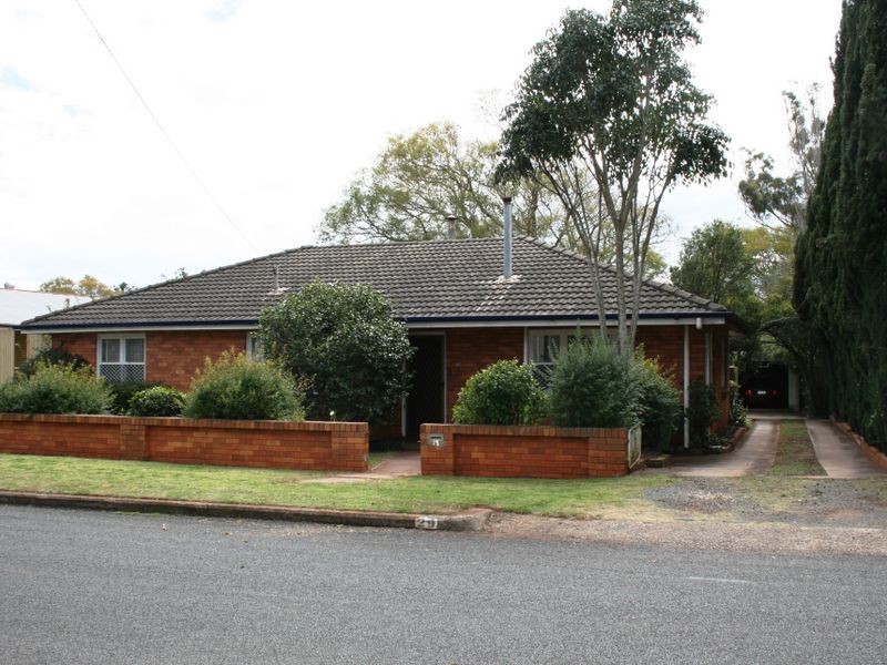 29 Weetwood Street, Newtown QLD 4350