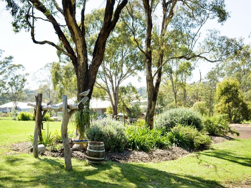 9 Karingal Court, Glenvale QLD 4350