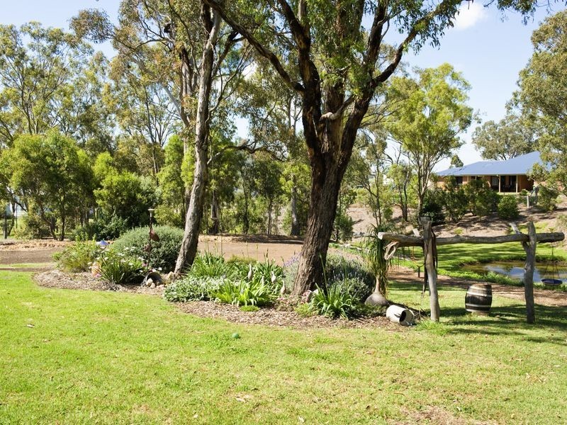 9 Karingal Court, Glenvale QLD 4350