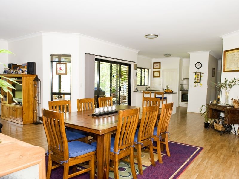 9 Karingal Court, Glenvale QLD 4350