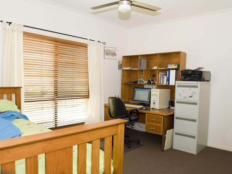 9 Karingal Court, Glenvale QLD 4350