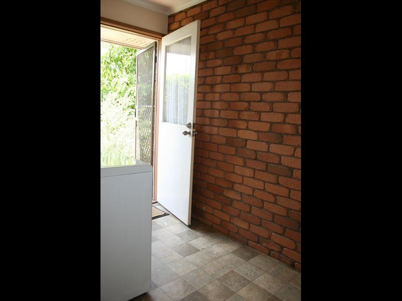 1/4 Burton Street, Toowoomba QLD 4350