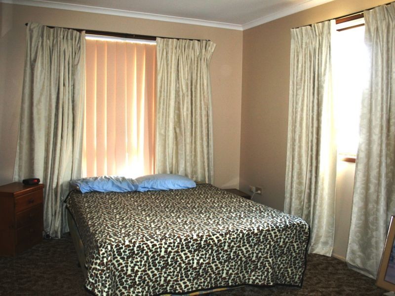 1/4 Burton Street, Toowoomba QLD 4350