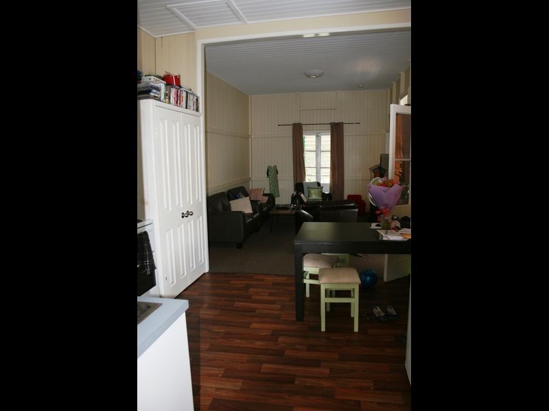 1/23 Adam Street, North Toowoomba QLD 4350