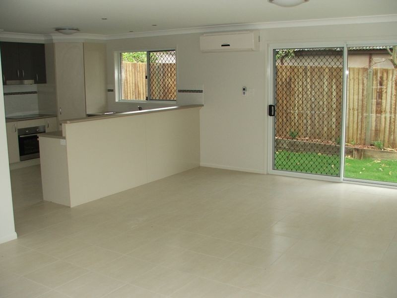 1  2  & 3/ Hillside Street, Toowoomba QLD 4350