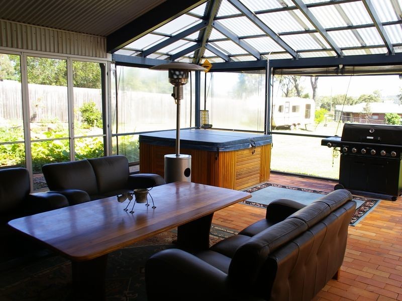 4 Phalaris Court, Meringandan QLD 4352