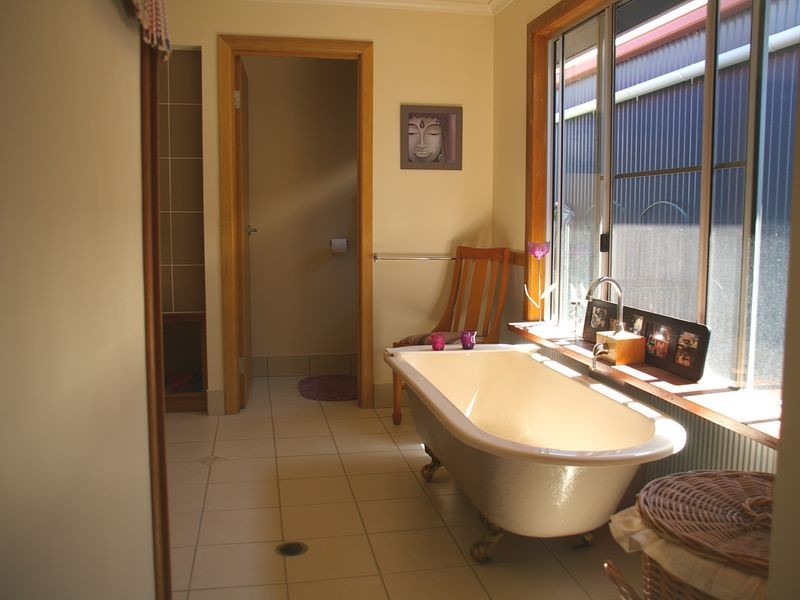 4 Phalaris Court, Meringandan QLD 4352