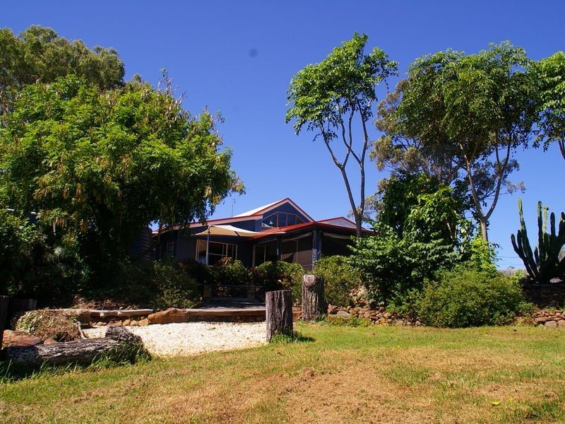 4 Phalaris Court, Meringandan QLD 4352