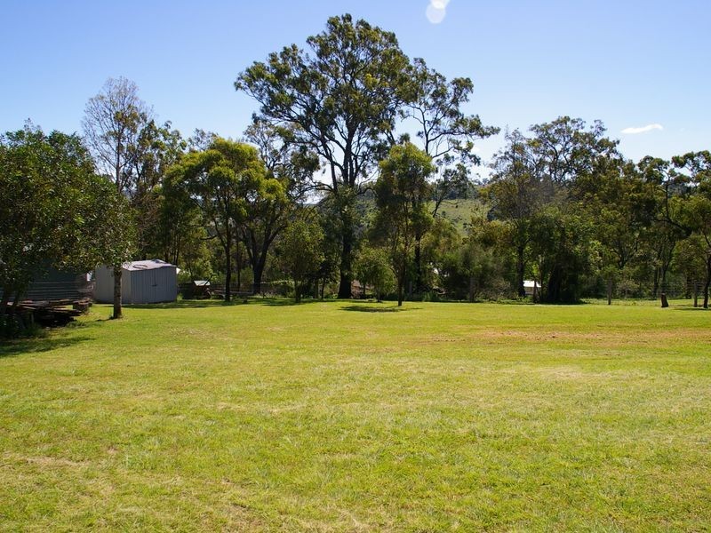 4 Phalaris Court, Meringandan QLD 4352