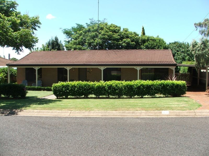 25 Hibiscus Drive, Toowoomba QLD 4350