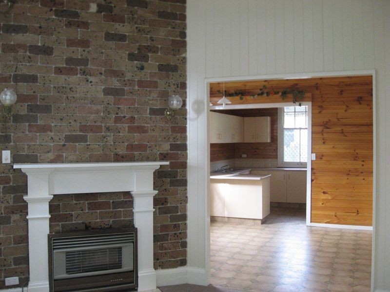 4 Gore Street, Toowoomba City QLD 4350