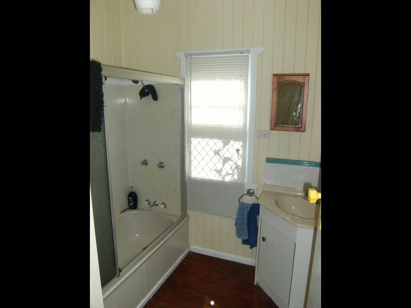 290 Bridge Street, Newtown QLD 4350