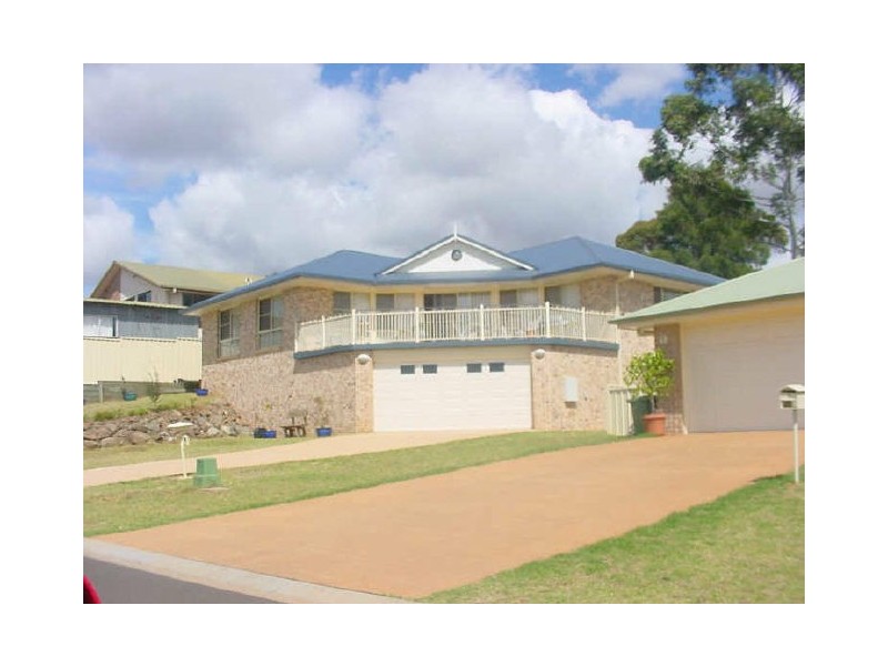 9 Hillcrest Court, Kearneys Spring QLD 4350
