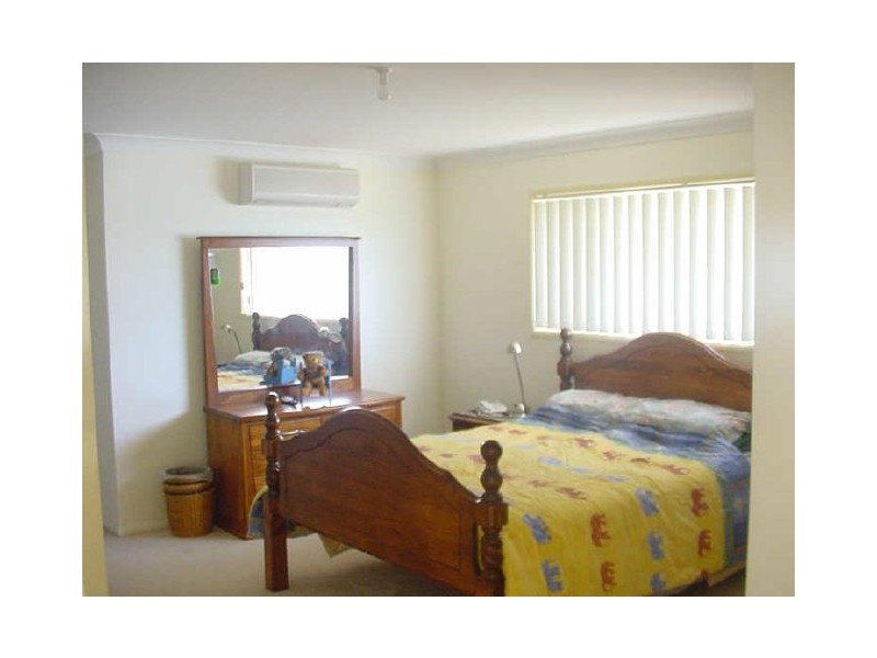 9 Hillcrest Court, Kearneys Spring QLD 4350