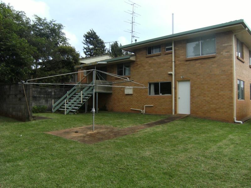 240 Alderley Street, Centenary Heights QLD 4350