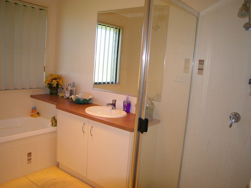 136 Helendale Drive, Helidon QLD 4344