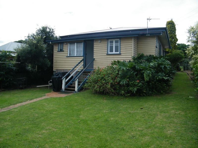 14 Gentle Street, Toowoomba QLD 4350