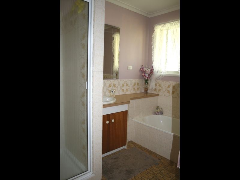 49 Arabian Street, Harristown QLD 4350