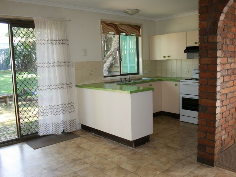 11 Shiraz Crt, Wilsonton QLD 4350