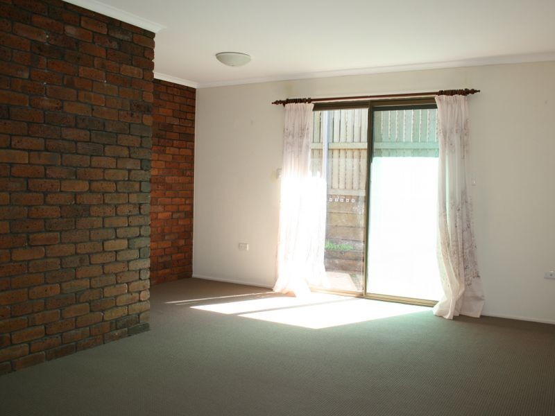 11 Shiraz Crt, Wilsonton QLD 4350